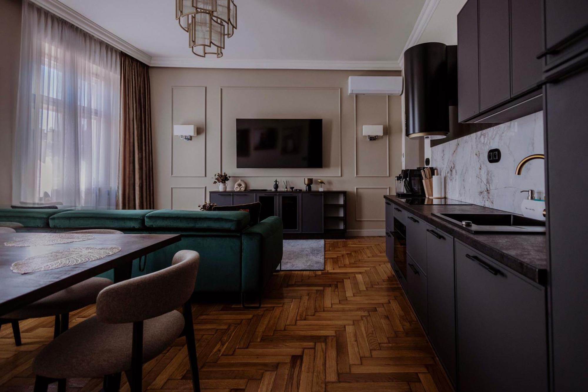 Crown Pearl - Wonderful Apartment, 110Scm, 4 Rooms Kraków Exteriör bild