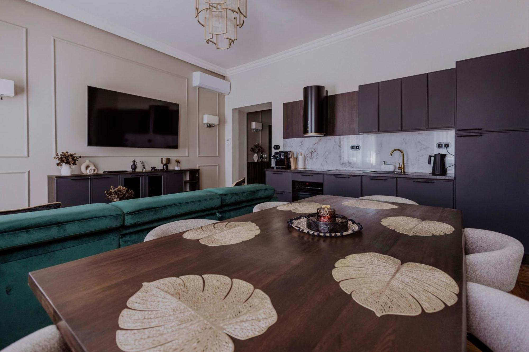 Crown Pearl - Wonderful Apartment, 110Scm, 4 Rooms Kraków Exteriör bild