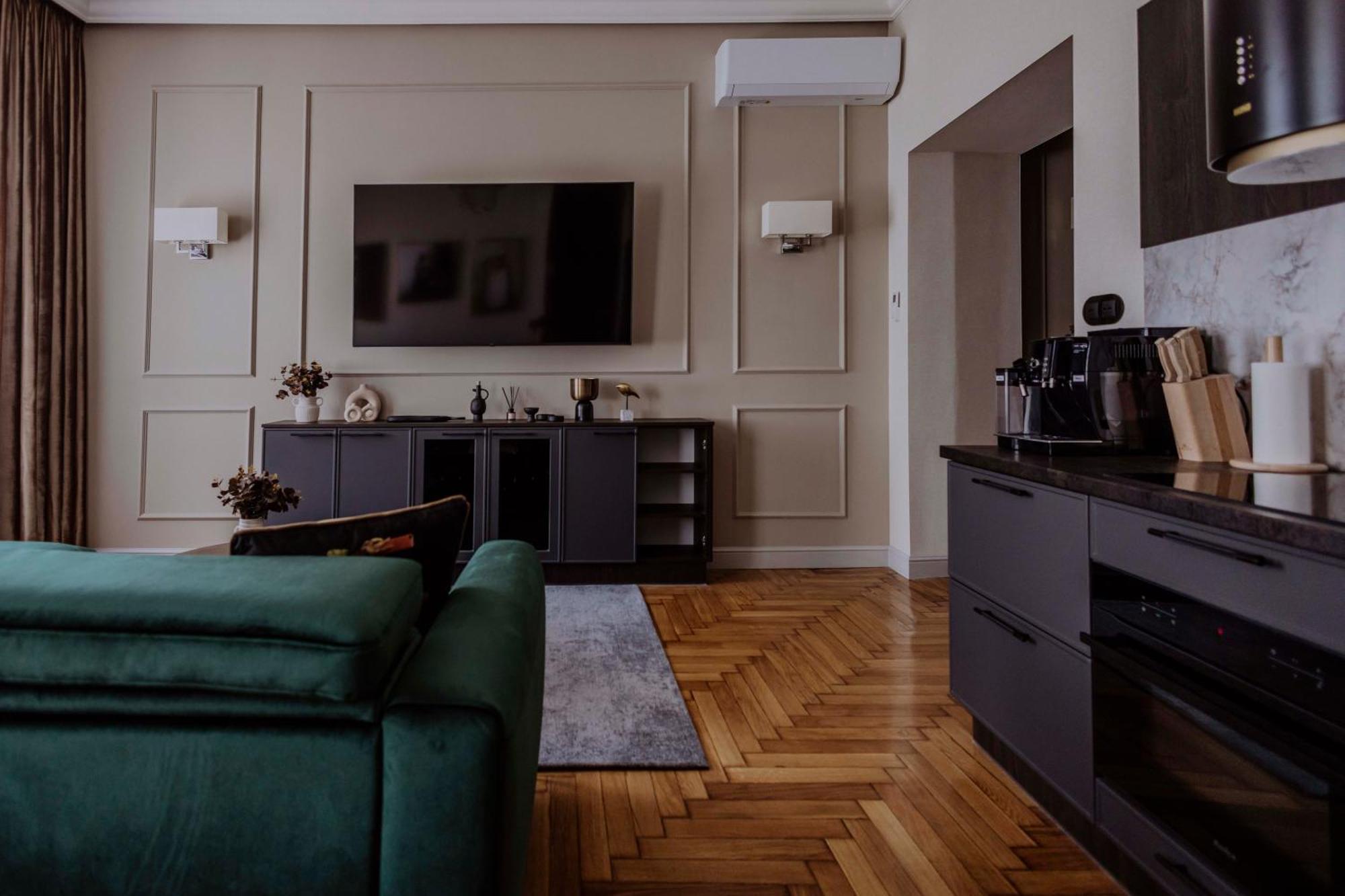 Crown Pearl - Wonderful Apartment, 110Scm, 4 Rooms Kraków Exteriör bild